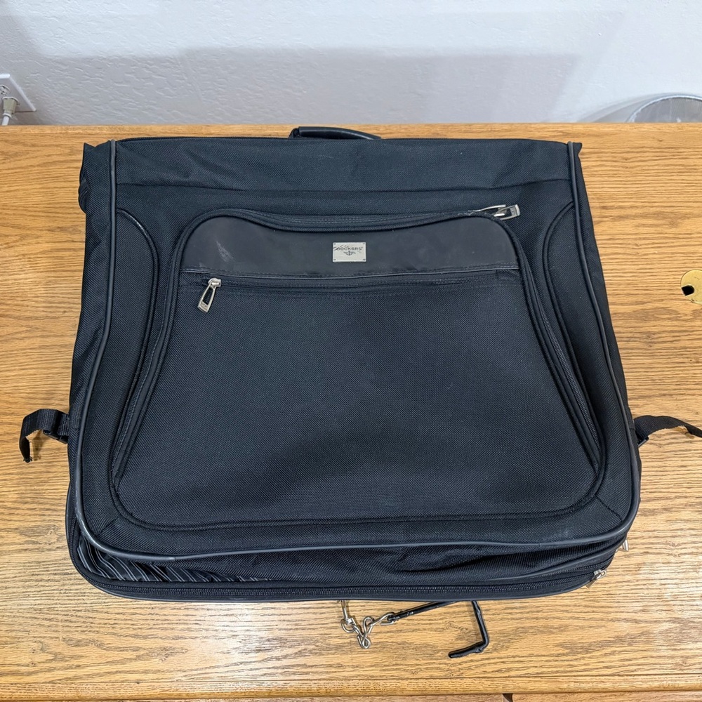 Dockers Black Travel Garment Bag